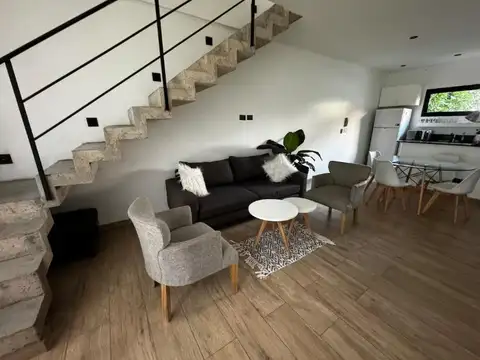 Departamento en Alquiler en Coghlan, USD 2.000