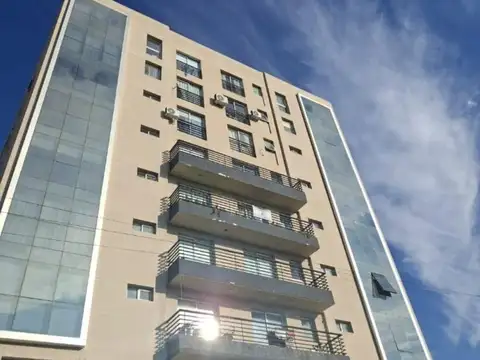 HERMOSO DPTO. 2 AMB. ZONA ITUZAINGÓ CENTRO