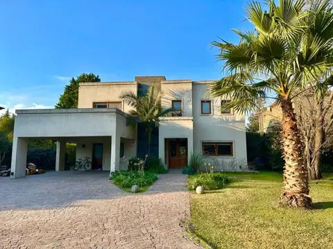 Casa en Venta en Pilar, Barrio Cerrado La Peregrina - 5 ambientes