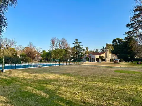 Casa en Venta en La Peregrina, USD 460.000