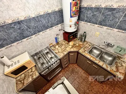 Depto Tipo Casa en Venta 40 años