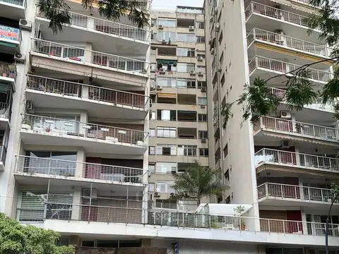 Excelente y amplio alquiler departamento 3 ambientes frente al Botanico. IMPECABLE