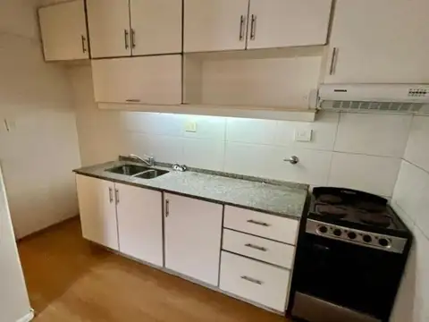 Depto Tipo Casa en Alquiler en Villa del Parque, $ 1.900.000
