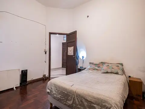 Depto Tipo Casa en Venta 70 años