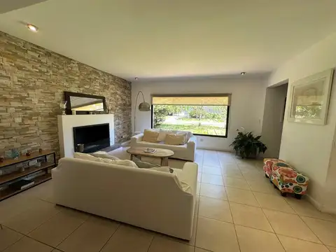 Casa en Talar Del Lago II