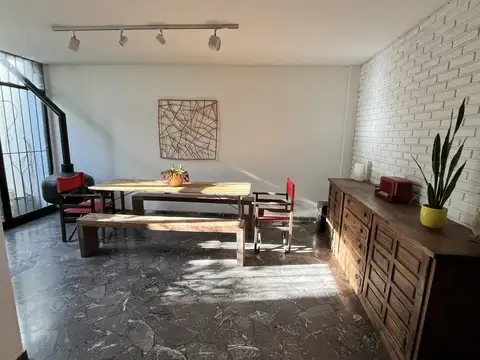 Casa 4 ambientes con 4 baños