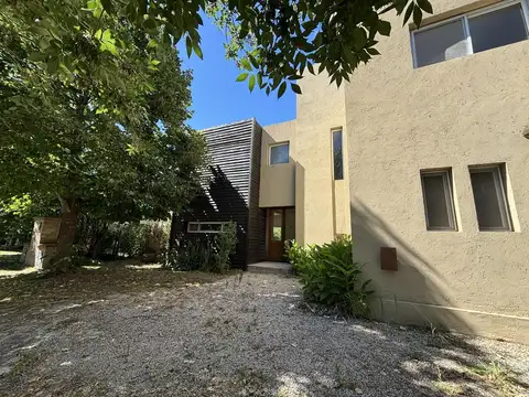 Casa en Venta 4 Ambientes en Saint Matthew's