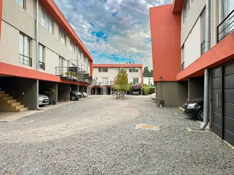 TRIPLEX EN VENTA EN TIGRE, 2 DORM+PLAYROOM!
