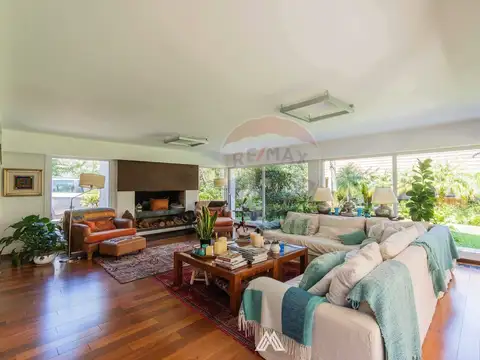 Casa en Venta de 5 dormitorios