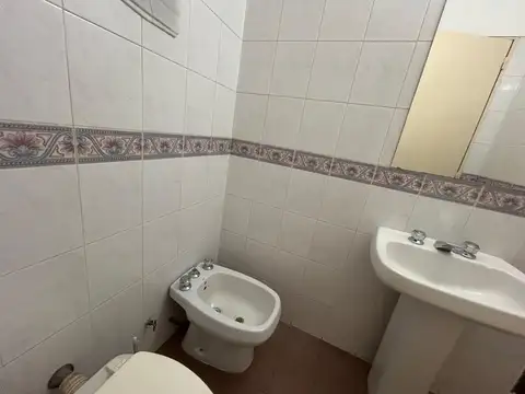 Departamento en Alquiler en Olivos Vias/Maipu, $ 1.300.000