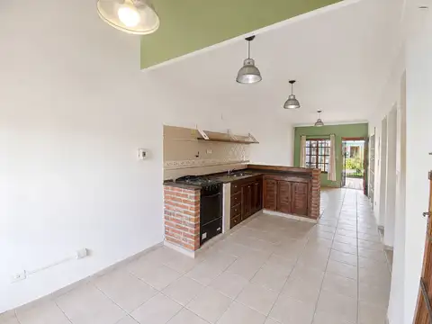 Depto Tipo Casa en Alquiler de 2 ambientes