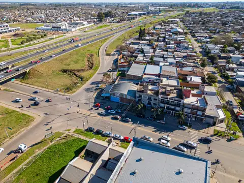 Galpon en Venta 31  mts Fondo