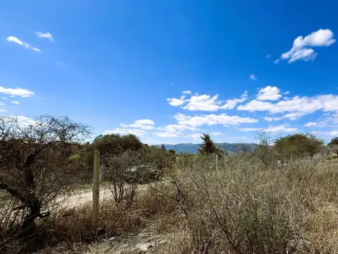 VENTA TERRENO EN SIQUIMAN 1071M2 CON VISTA