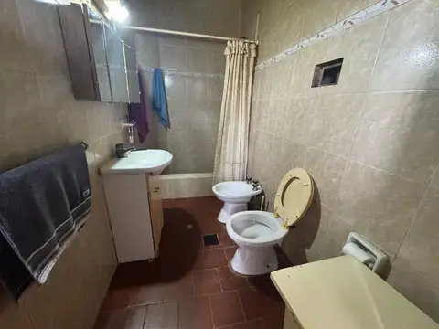 SE VENDE CASA 2 DORMITORIOS EN CANDIOTI SUR