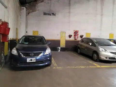 Avenida Rivadavia 3700, Piso 1