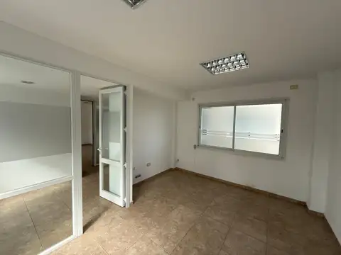 Oficina en ALQUILER POR 12 MESES