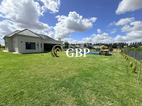Casa en venta en Canning en Barrio El Rebenque