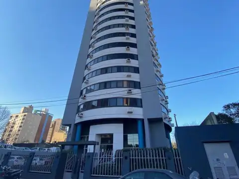 Departamento Monoambiente en excelente estado en Edificio Ibiza V - Muñiz