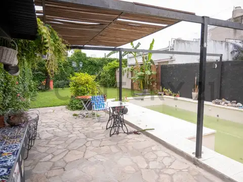 Casa en Venta con 1 cochera