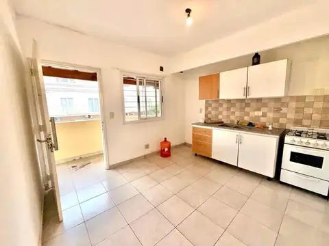Libertad 800, Piso 1°