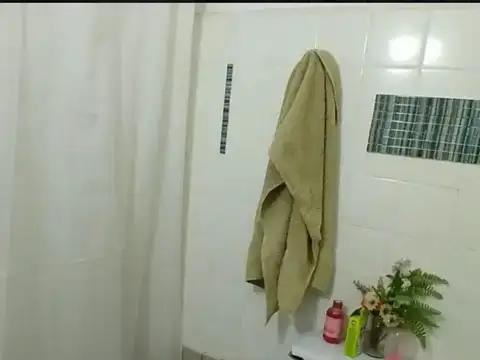CASA EN LOTE PROPIO 3 AMB CON COCHERA
