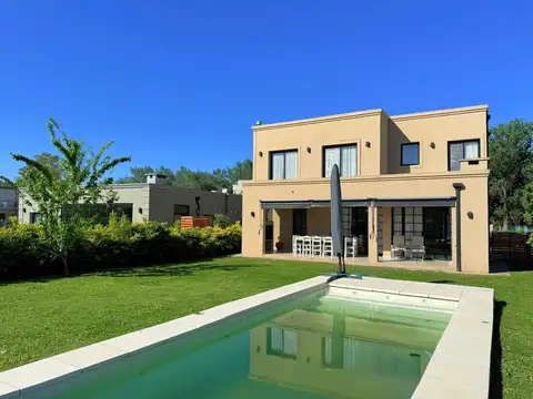 VENTA CASA PILAR Barrio San Pablo Piscina