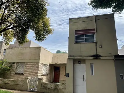 OPORTUNIDAD 2 VIVIENDAS EXCELENTE BARRIO