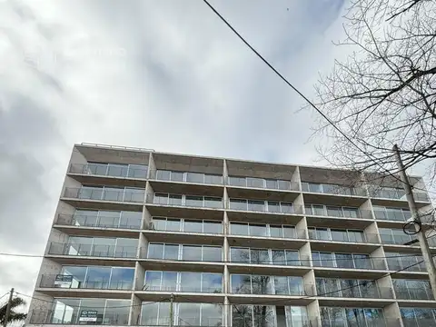 Venta departamento 2 ambientes en Tigre con terraza y parrilla privada