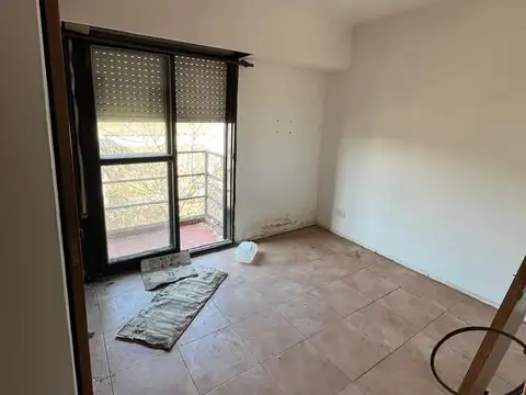 Departamento en Venta en Lisandro De La Torre, USD 32.500