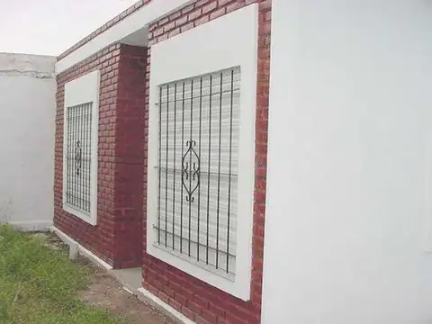 PROPIEDAD EN VENTA :: LOTE 307m2 :: APTO 2 FLIAS