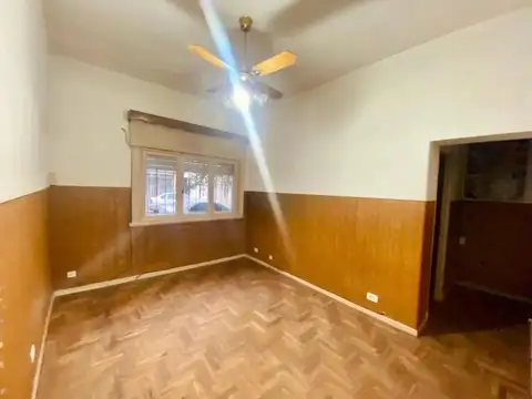 Depto Tipo Casa en Venta en Liniers, USD 78.000