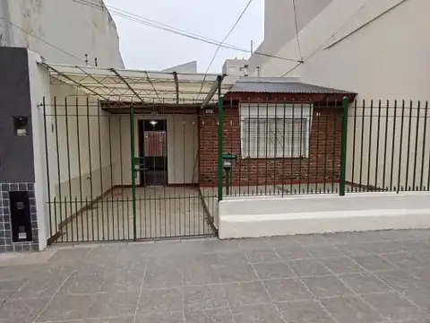 DEPARTAMENTO TIPO CASA CON ENTRADA DE AUTO