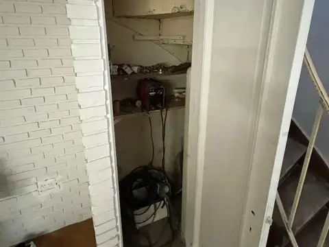 Depto Tipo Casa 8 ambientes con 2 baños