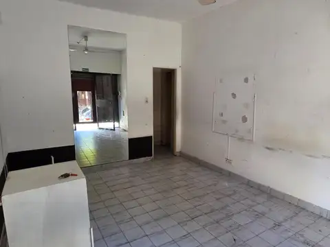 Local Comercial - Con vidriera a la calle - Sin expensas