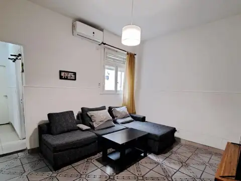 Depto Tipo Casa en Venta 80 años