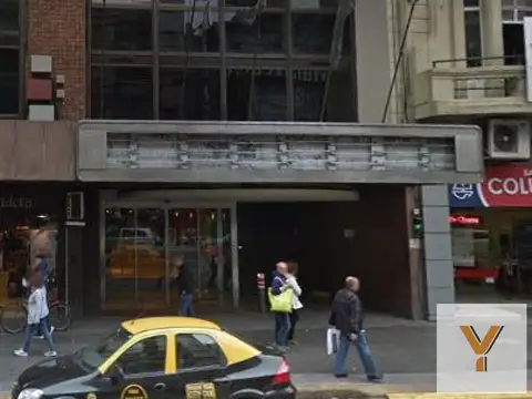 Avenida Corrientes e/ Esmeralda y Suipacha