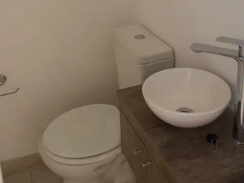 Departamento en Alquiler con 1 cocheras