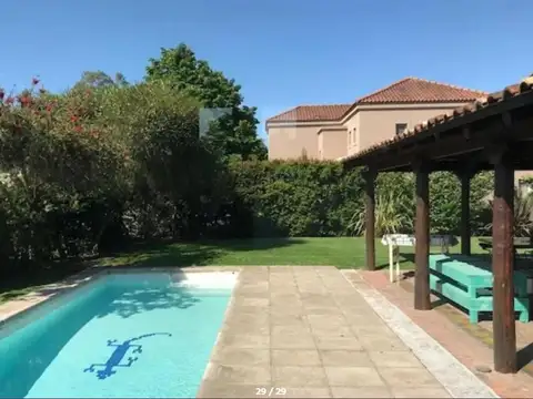 Casa  en Venta en Villa Olivos, Garin, Escobar