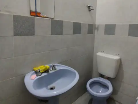 Casa en Venta con 6 cocheras