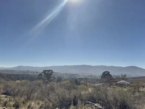 Lote en venta en Club de Campo Los Tres Arroyos, Huerta Grande - 682 m2