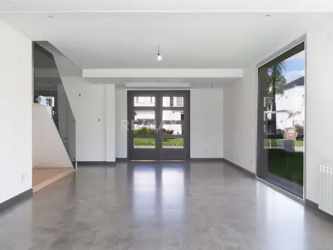 Casa en Alquiler 1 año