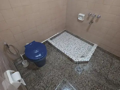 Depto Tipo Casa en Alquiler en Piñeyro, $ 600.000