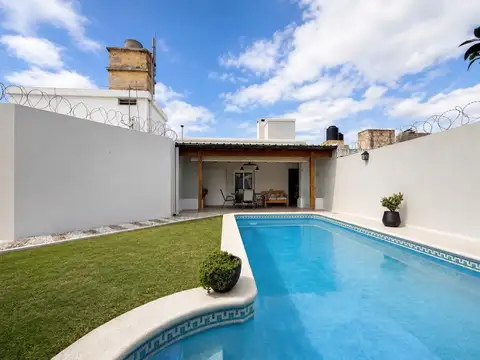 Casa 4 ambientes con 3 baños