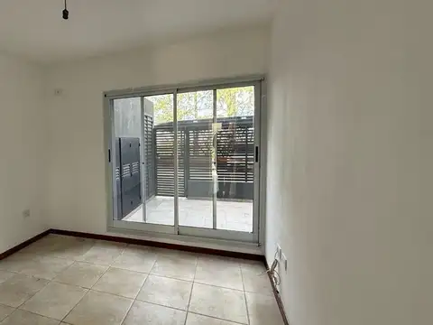 Depto Tipo Casa en Venta con 1 cocheras