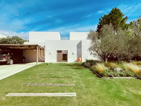 Casa en venta en Pilará - El Tonó- Urdapilleta Propiedades