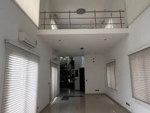 CASA EN TERRAVISTA P/ INVERSOR 4 DORMS PLAYROOM REFACCIONAR