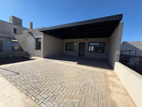 Casa en venta - Docta Avenida posibilidad de financiacion
