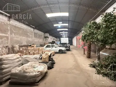 Galpon en Venta 10  mts Frente