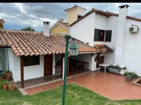 Los Paraisos