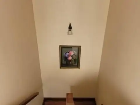 Casa en Venta con 4 cocheras